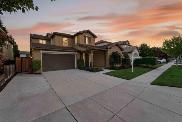 1370 Sunrise Drive, Gilroy, CA 95020