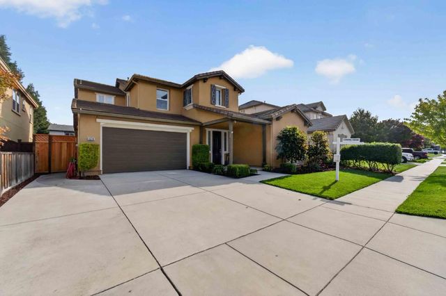 1370 Sunrise Drive, Gilroy, CA 95020