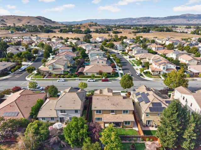 1370 Sunrise Drive, Gilroy, CA 95020