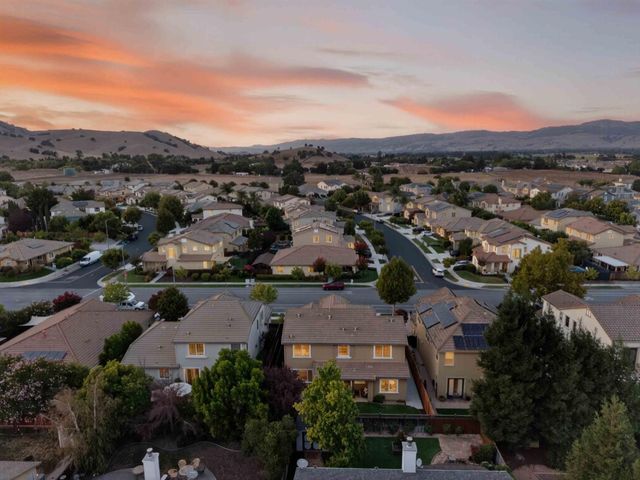 1370 Sunrise Drive, Gilroy, CA 95020