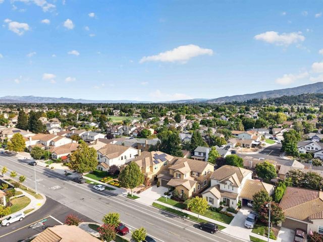 1370 Sunrise Drive, Gilroy, CA 95020