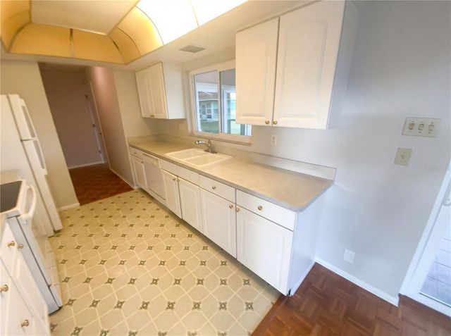 4474 LAKE BOULEVARD, Clearwater, FL 33762