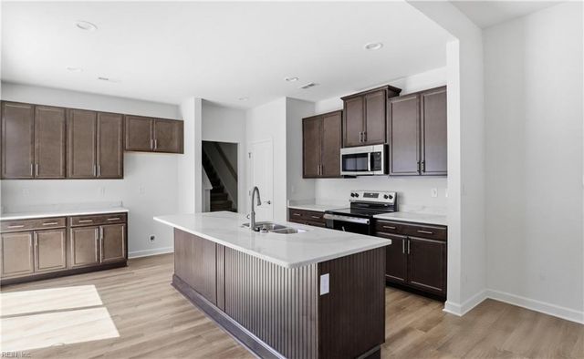 1301 Regal Rd Unit A, Suffolk, VA 23434