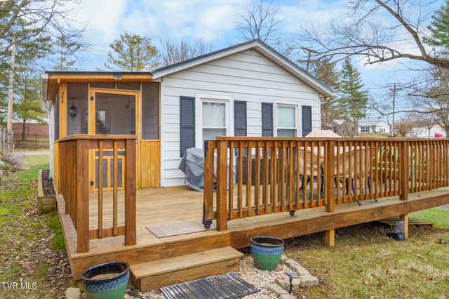 255 Southwest Stone Mill Road, Abingdon, VA 24210