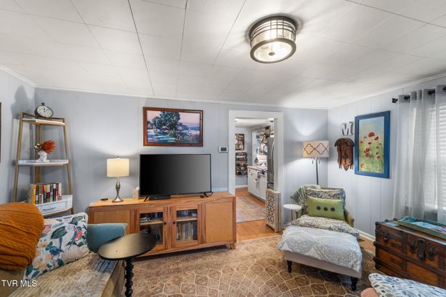 255 Southwest Stone Mill Road, Abingdon, VA 24210