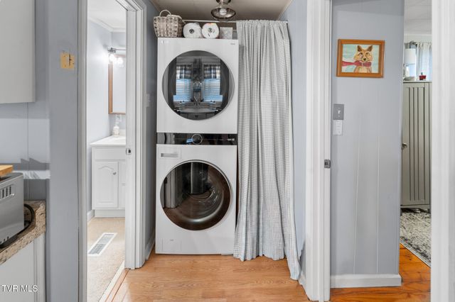 255 Southwest Stone Mill Road, Abingdon, VA 24210