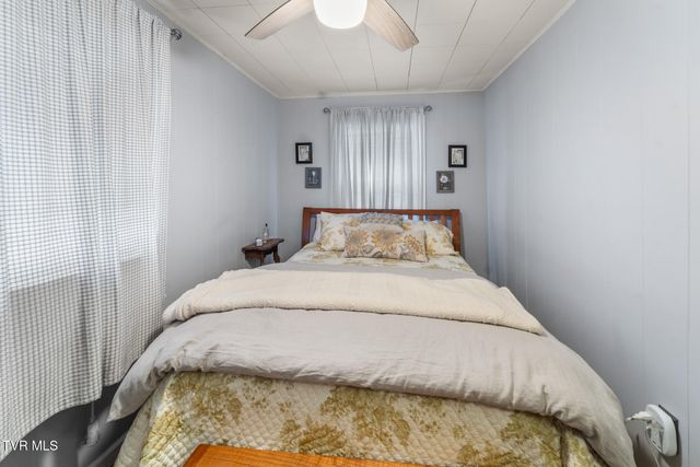 255 Southwest Stone Mill Road, Abingdon, VA 24210