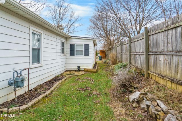 255 Southwest Stone Mill Road, Abingdon, VA 24210