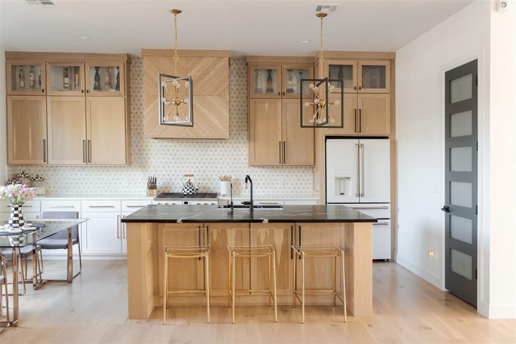 1127 NW 56th Street B, Oklahoma City, OK 73118