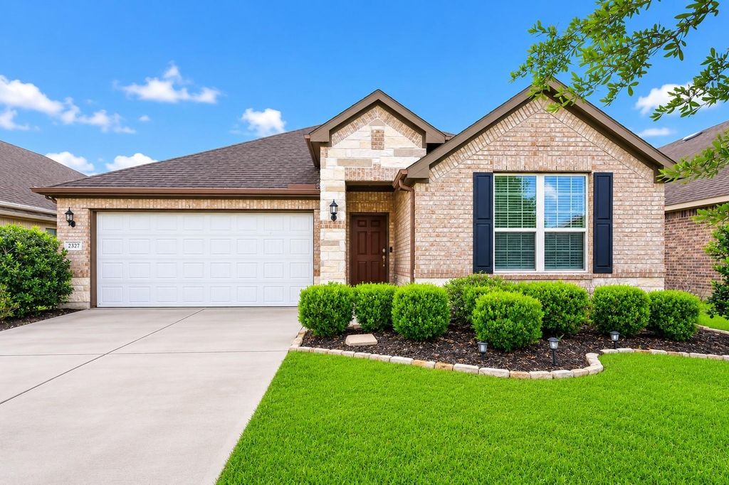 2327 Cherrington Woods Lane, Richmond, TX 77469