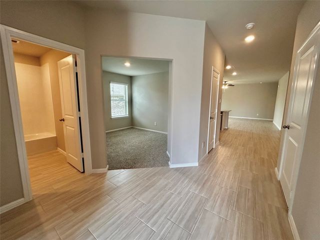 16432 Severn Lane, Justin, TX 76247