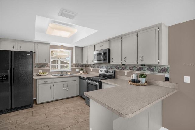 606 IRIS STREET, Altamonte Springs, FL 32714