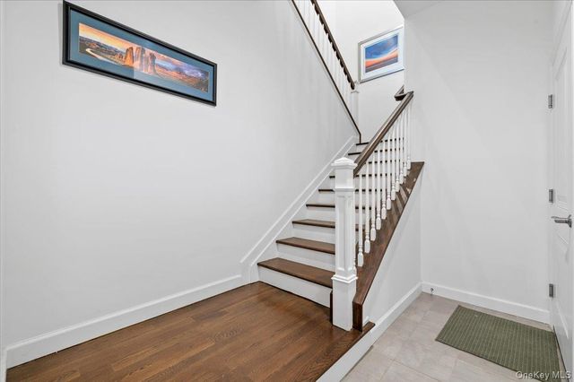 240 Fall Court, Elwood, NY 11731