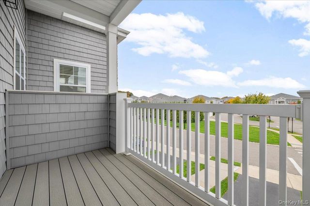 240 Fall Court, Elwood, NY 11731