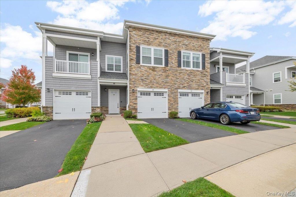 240 Fall Court, Elwood, NY 11731