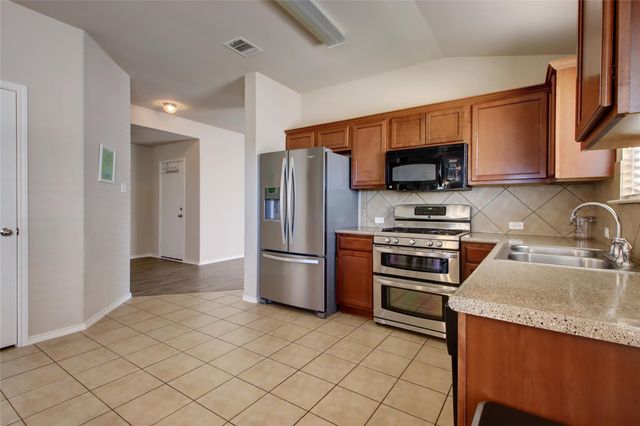 2731 Herrington CV, Round Rock, TX 78665