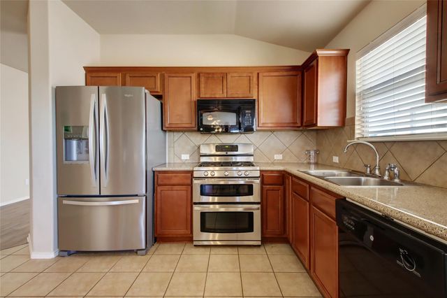 2731 Herrington CV, Round Rock, TX 78665