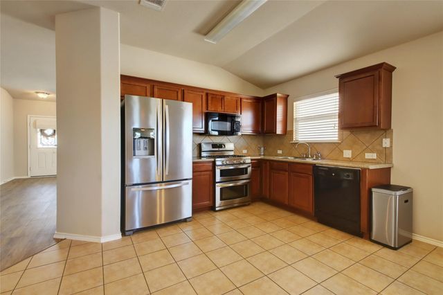 2731 Herrington CV, Round Rock, TX 78665