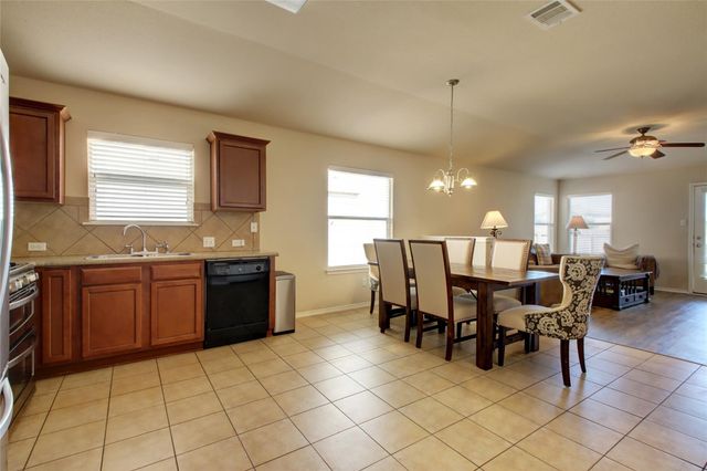 2731 Herrington CV, Round Rock, TX 78665