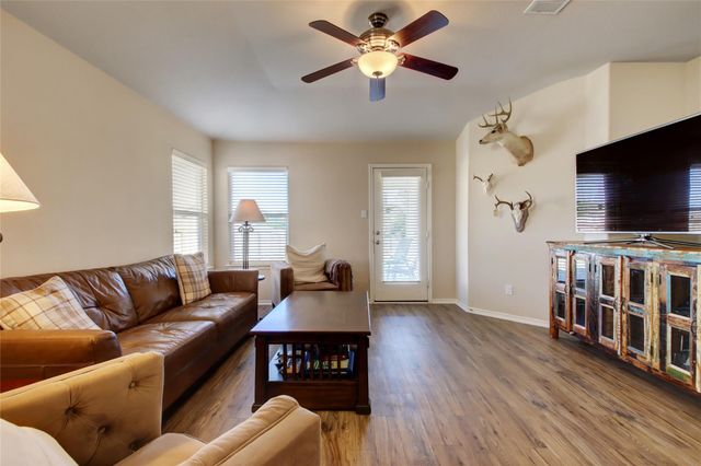 2731 Herrington CV, Round Rock, TX 78665