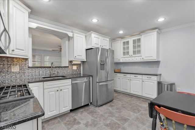 43 Iroquois Rd, Cranford Twp., NJ 07016