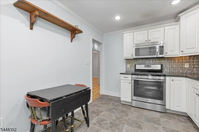 43 Iroquois Rd, Cranford Twp., NJ 07016