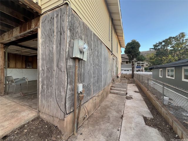 86-307 Alamihi Street, Waianae, HI 96792