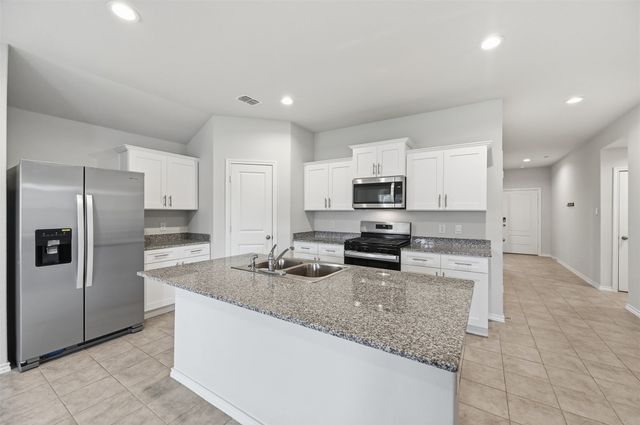 537 Bronze Circle W, Springtown, TX 76082