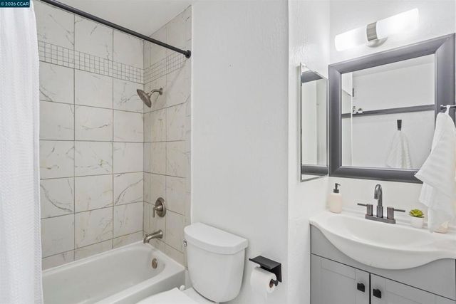 4290 Woodson Ct, Concord, CA 94521