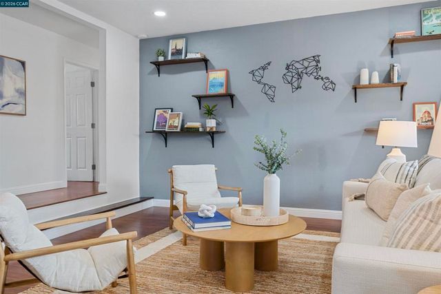 4290 Woodson Ct, Concord, CA 94521