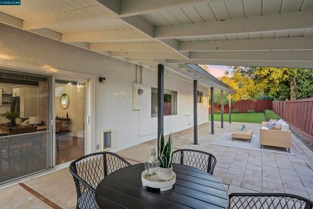 4290 Woodson Ct, Concord, CA 94521