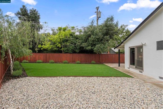 4290 Woodson Ct, Concord, CA 94521