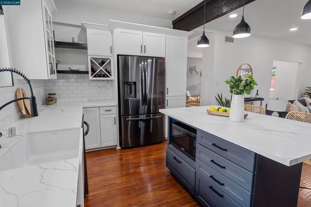 4290 Woodson Ct, Concord, CA 94521