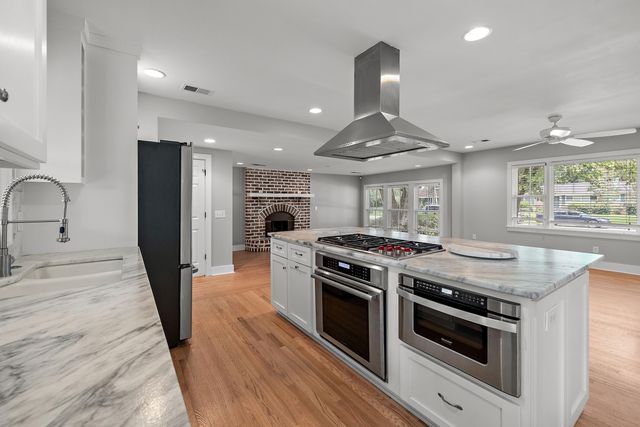 1036 S Shem Drive, Mount Pleasant, SC 29464