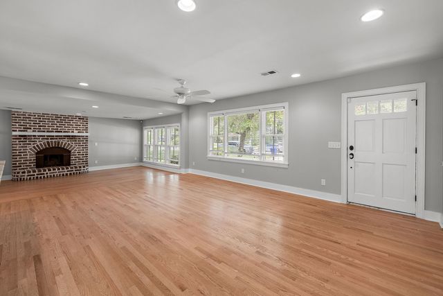 1036 S Shem Drive, Mount Pleasant, SC 29464