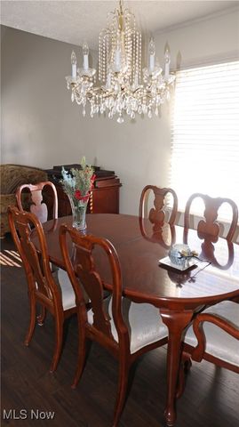 1740 Tanhollow Trail, Broadview Heights, OH 44147