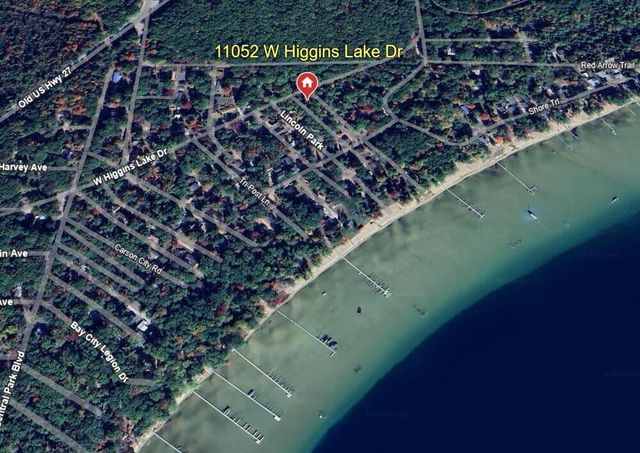 11052 W Higgins Lake Drive, Roscommon, MI 48653