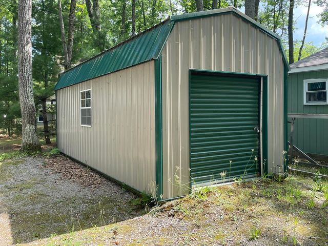 11052 W Higgins Lake Drive, Roscommon, MI 48653
