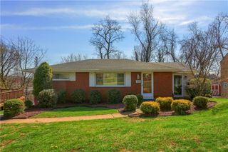4700 Prescot Drive, Bethel Park, PA 15102