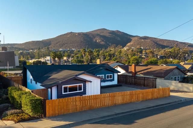 6548 Bantam Lake Circle, San Diego, CA 92119