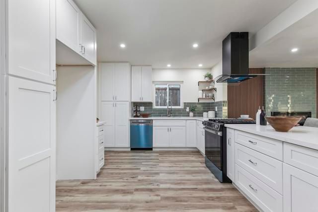 6548 Bantam Lake Circle, San Diego, CA 92119