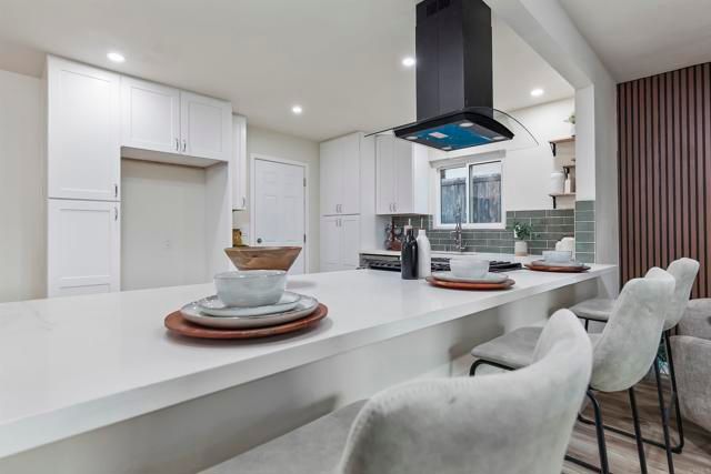 6548 Bantam Lake Circle, San Diego, CA 92119