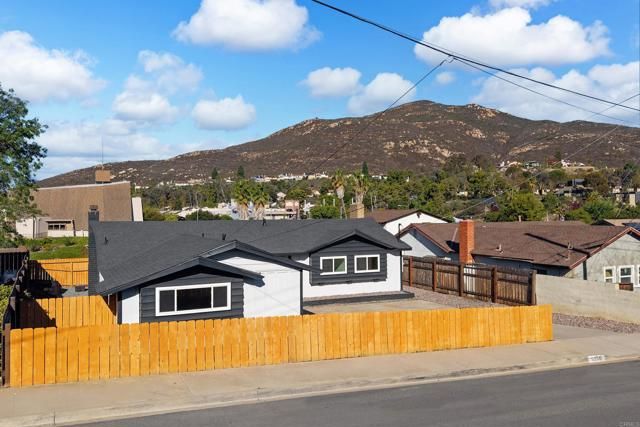 6548 Bantam Lake Circle, San Diego, CA 92119