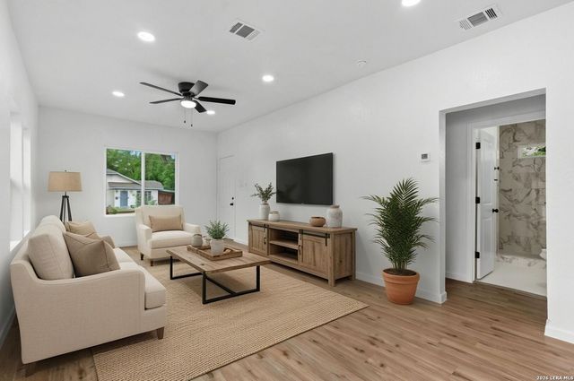 610 Canton, San Antonio, TX 78202