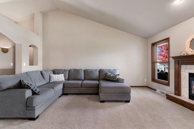 3353 SITKA STREET, Green Bay, WI 54311