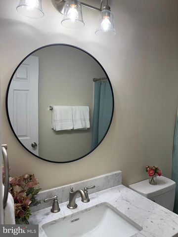 387 GARVINE MILL RD, Fawn Grove, PA 17321