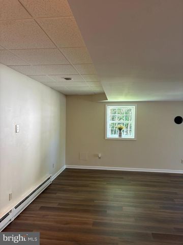 387 GARVINE MILL RD, Fawn Grove, PA 17321