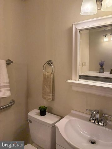 387 GARVINE MILL RD, Fawn Grove, PA 17321