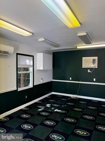 387 GARVINE MILL RD, Fawn Grove, PA 17321