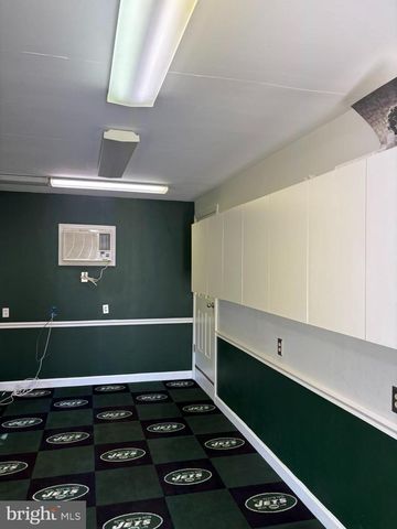 387 GARVINE MILL RD, Fawn Grove, PA 17321